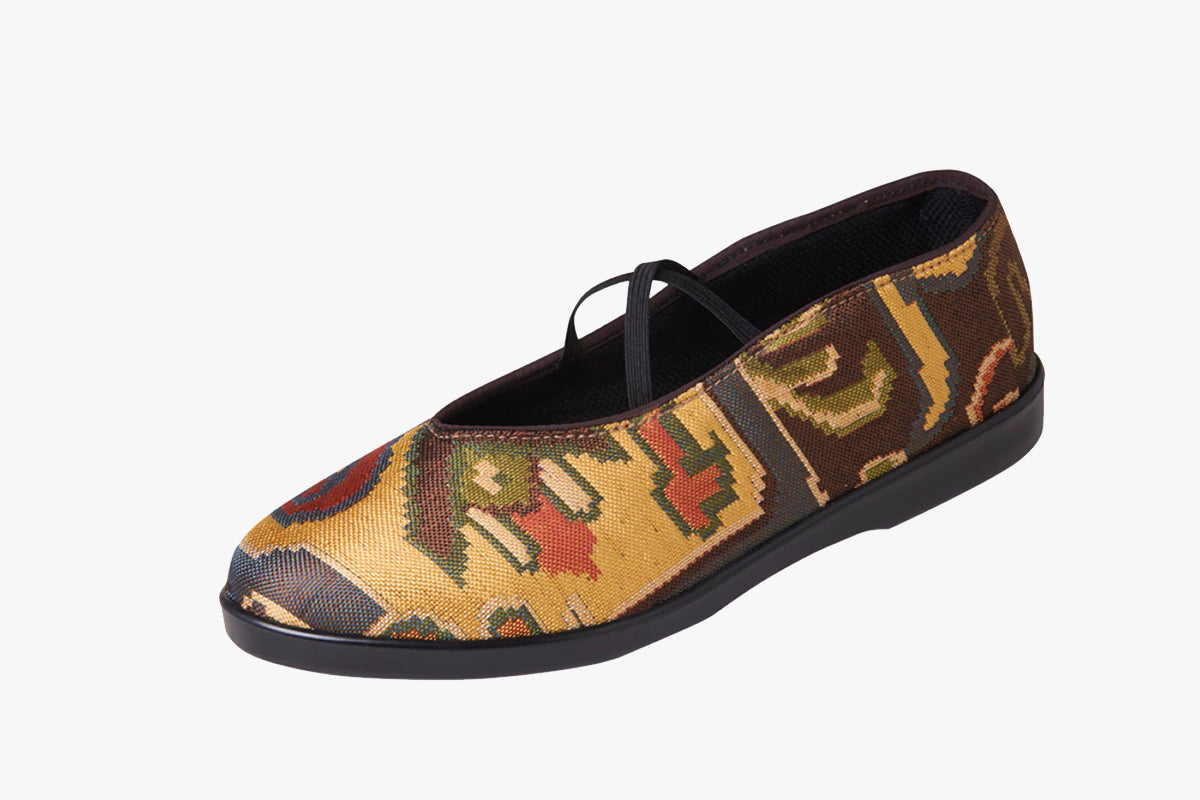 Apropos shoes on sale